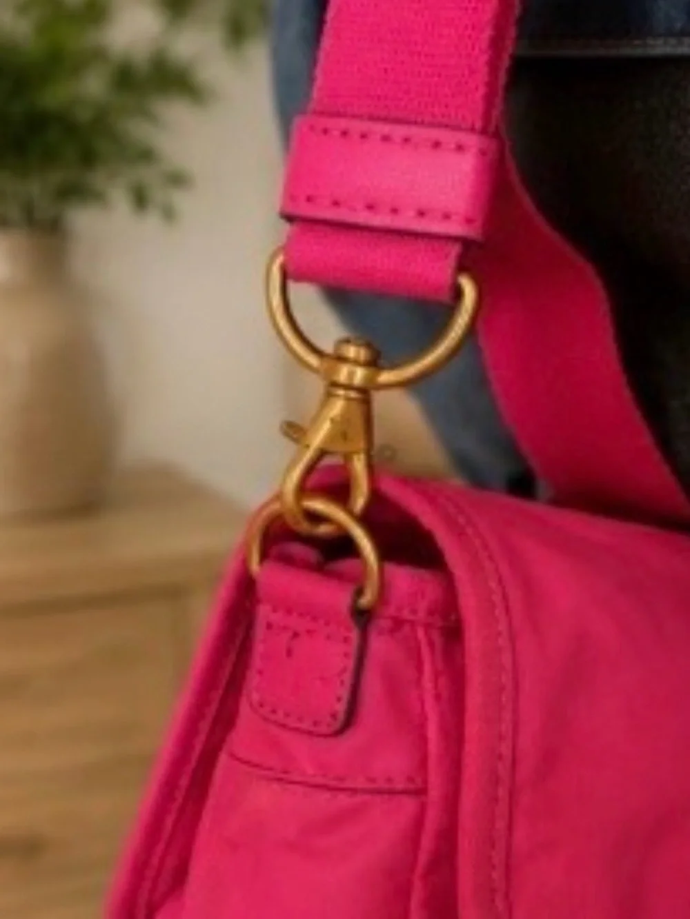 Tory Burch Hot Pink Crossbody Messenger Bag
